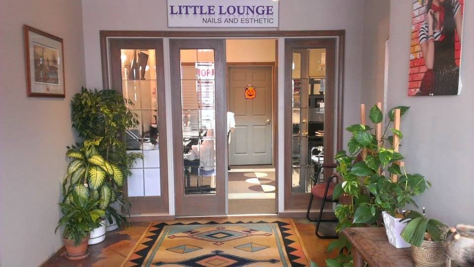Plant-filled entrance to the Little Lounge salon